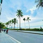 Cực Hiếm! Chỉ 14.3 Tỷ Nhà Phố Trích Sài, Tây Hồ-Lô Góc, 3 Mặt Thoáng- 1 Nhà Ra Mặt Hồ-Ở Sướng