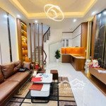 Nhà Đẹp Gần Đường Lĩnh Nam, Hoàng Mai 30M, 5 Tầng,Mặt Tiền4.6M, Giá Bán 5.8 Tỷ.