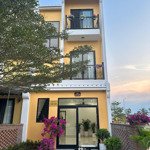 Chính chủ cần bán nhà 3 tầng hội an - mặt sông view hồ bơi - cho thuê từ 25triệu/tháng.lh0901166677