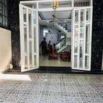 Cho thuê nhà gần uỷ ban thạnh xuân khu nhà phố đồng bộ an ninh 1 trệt 2 lầu sân thượng dt 4x15m