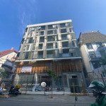 Chính chủ cần bán tòa nhà mặt tiền đường nguyễn đình chính q.pn dt 10x23m hầm 8t hđt 220tr giá 65tỷ