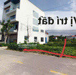 2 lô đất giá cực ngộp nằm kdc , liền kề thành phố tân an. giá cực hời 560tr, shr , full thổ cư .