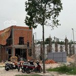 Mua đất 150m có nhà khu chợ đêm ẩm thực bàu bàng
