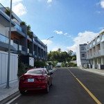 Bán căn nhà thô, đường thông tại khu đô thị mỹ gia, 5,25 tỷ, 100m2. lh 0399*575577