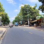 đất ngộp bán rẻ nhưng vị trí đẹp, diện tích 520m2 thổ cư, giá bán rẻ chỉ 400 triệu chốt.