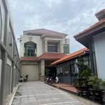 Cần bán 01 nhà và đất khu vực mệnh danh khu kim cương bao gồm có sẵn 1 căn biệt thự mái nhật được thiết kế theo phong cách hiện đại