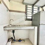 Phòng cửa sổ có gác full nội thất y hình 30m2 nguyễn văn công,quận gò vấp