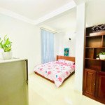 Phòng 30M2 Cửa Sổ Tiện Nghi 214 Nguyễn Trãi , Quận 1
