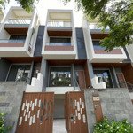 Bán nhà phố mũi né summerland, giá vốn 6,715 tỷ, 100m2, phú hài, phan thiết