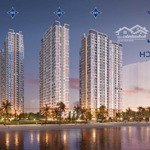 Bán chung cư căn studio tầng trung view thoáng