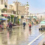 Bán nhà 2 tầng đẹp - dt khủng ngang 8m - ngay ngã 4 bình phước - dt 98m2 - giá chỉ 5.xx tỷ.!!