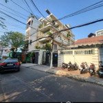 Bán nhà 3 mặt tiền đường 10x22m