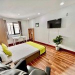 Phòng 35m2 cửa sổ lớn, tách bếp, gần metro tân cảng, landmark 81, tòa nhà thang máy, hầm xe, bảo vệ