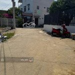 Còn lại 3 lô diên an phú ân nam 4
-diện tíchtừ 77-88m full thổ
- đường ô tô 5m thông - vị trí khu dân c