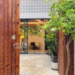 Xứng tầm đẳng cấp! biệt thự decor rất đẹp! diện tích 115m2 - 6 phòng ngủ-hẽm xe hơi6m lê quang định - 23 tỷ