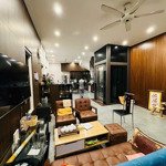 Bán nhà riêng gần hồ tây 39m2 ngay đại sứ quán hàn quốc, 6 tầng có thang máy, ô tô, kinh doanh.