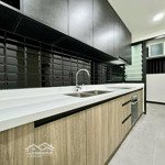 Bán gấp căn hộ 2pn, tiện ích cao cấp, bàn giao full nội thất cơ bản, giá chỉ 7.5 tỷ