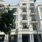 Cho thuê np 50 triệu khu mahattan glory 176m2 ht nội thất-có thang máy-nhà mới, vị trí đẹp