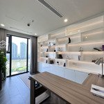 Bán cc home city trung kính, tầng trung ban công hướng mát, 100m2 thiết kế 3pn, view đẹp giá 8,2 tỷ