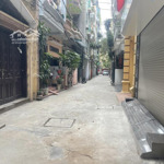 Bán Đất Tặng Nhà 4 Tầng Hoàng Quốc Việt Diện Tích 64M Mặt Tiền 5,5M Ô Tô Vào Nhà 16,5 Tỷ