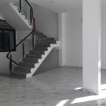 Bán nhà phố the mahattan vinhomes quận 9 giá chỉ 23,7 tỷ 126m2