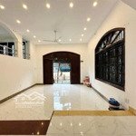 Bán nhà biệt thự ngay lý phục man- p. bình thuận- q.7- ngang 10m- 4 tầng- đường 6m- 13 tỷ