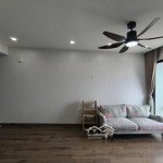Chủ cần bán gấp 2 ngủ , 58.6m2 , full đồ , tầng trung , hướng mát , giá bán 3.850 tỷ bao phí
