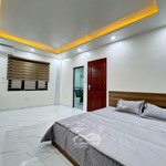 Bán gấp nhà đẹp phố lụa, vạn phúc hà đông.dt 32 m 5tầng mt5m nhỉnh 6tỷ