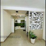 Bán nhà 1/, hxh, 34.1m2, 2t, 2pn, 2wc đường cách mạng tháng tám, p.12, quận 10, giá 5,95 tỷ(tl)