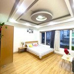 Thuê ngay phòng 40m2 ban công, tách bếp gần sân bay - ngay đường huỳnh văn bánh.. liên hệ: 0347952814