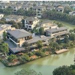 Siêu phẩm 2 ngủ ban công rộng view biệt thự đảo giá tốt