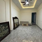 Bán Nhà Nguyễn Văn Cừ 75 M 4 Tầng ,11,5 Tỷ,Gần Ô Tô Tránh Thông Hồng Tiến,Hoàng Như Tiếp.