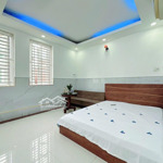 Phòng trọ full nội thất cửa sổ thang máy ngay nguyễn cửu vân gần đại học hồng bàng uef hutech q1 q3