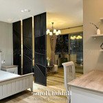 Hot!! siêu phẩm penthouse full nội thất cao cấp bật nhất ngay hồ hảo hớn, quận 1, gần chợ bến thanh