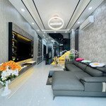 Nhà Vị Trí Thích Hợp Cho Kinh Doanh Và Buôn Bán Tại Phạm Văn Bạch, Tân Bình Với Giá Bán 3Tỷ650.