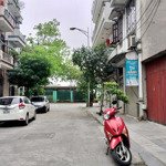 Bán Gấp 90M2 Đất Đẹp Phố Thanh Am, Tiền Hậu Lộc Phát 6.8M, Thửa A4 Hoàn Hảo, Vỉa Hè, Xe Tải Thông