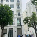 Rẻ Nhất Thị Trường, Shophouse 5 Tầng Hoàn Thiện Giá Bán 16,8 Tỷ Đối Diện Cv 36Ha Vinwonder , Chợ Đêm