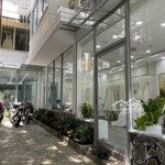 Bán nhà đường lớn sư vạn hạnh, p12, quận 10, trệt 2 lầu, giá 33.5 tỷ- hđ thuê 50 triệu