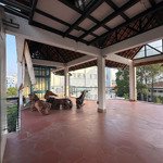 Cho thuê mặt bằng sân thượng kinh doanh đẹp tại trung tâm quận 3