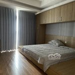 Cho Thuê Căn Hộ Azura Tầng 18 View Cầu Sông Hàn ! Sơn Trà !Diện Tích200M . 3 Phòng Ngủ3Tolet ! Khu Không Gi
