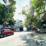 Himlam linh chiểu-nhà 1 trệt 2 lầu-đường 15m-có lề-đối diện công viên-dt:80m2-hoàn công đủ-sổ vuông