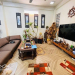 Bán nhà phân lô trần quốc hoàn, ô tô vào nhà, lô góc 2 thoáng, ngõ thông, sát phố, kd đỉnh, 55m*6t