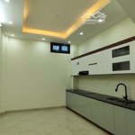 Siêu hiếm! nhà 6 tầng xây mới , 42m trung tâm cầu giấy, vị trí vàng , kinh doanh đỉnh. giá tốt.