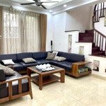 Cho thuê biệt thự đơn lập đường hoa phượng đẳng cấp tại vinhomes riverside full nội thất