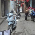 Bán lô đất sát phố tạ quang bửu, tt hai bà trưng. cách 5 nhà ra phố trước nhà rộng 4m, xây aparment