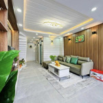 Chủ nhà cần bán gấp căn nhà 2 lầu, giá 2tỷ850, hẻm 4m, đường tôn thất tùng, p.phạm ngũ lão q1