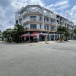 Mt kdc dương hồng , đường 16m , hầm xe , thang máy, nhỉnh 12 tỷ