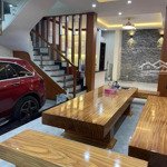 Bán nhà 3 tầng 80m2 mới xây an dương vương, ôtô vào nhà .