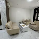 Cho thuê nguyên căn 5 phòng ngủ giá chỉ 28 triệu tại vinhomes marina