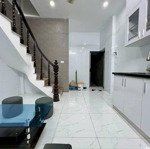 Lương yên, hai bà trưng. dt 17m2 x 4 tầng, mt 4m, giá 3,4 tỷ. ngõ nông rộn thẳng, gần phố.
